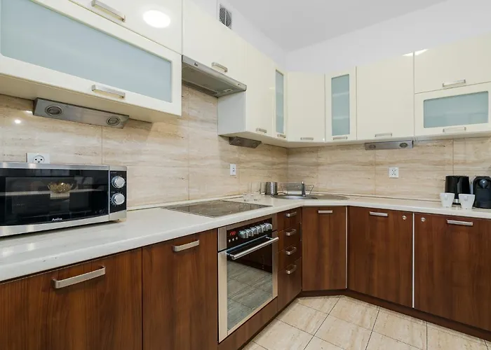 Sleepway - Garbary 95-78 * 포즈난